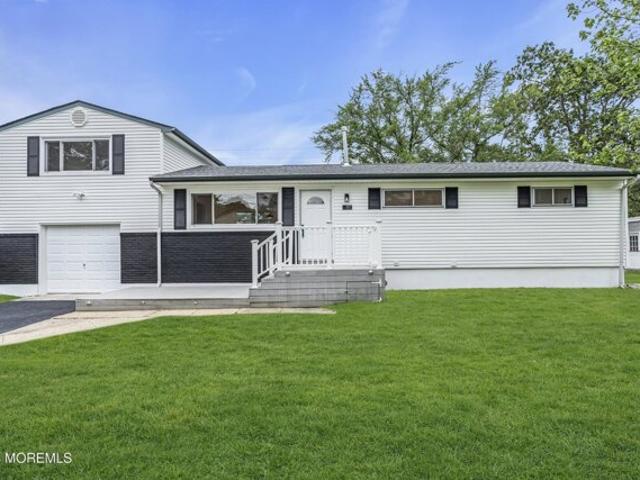 House for sale in Toms River