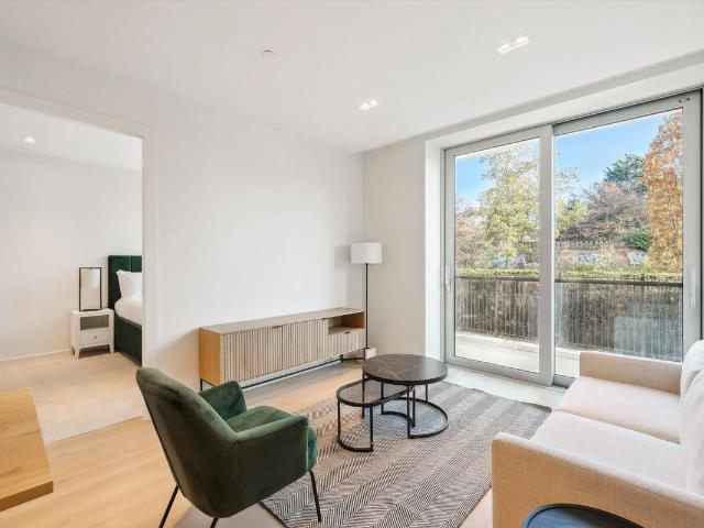 Apartment for rent in West Kensington, Greater London