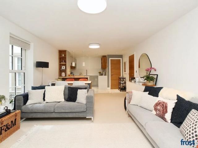 Apartment for rent in Canford Cliffs, Poole