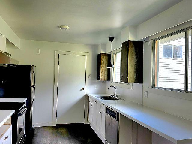 Duplex for rent in British Columbia