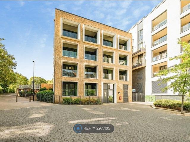 Apartment for rent in Daws Hill, Cressex