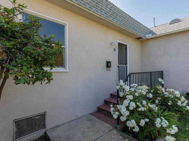 Apartment for rent in Monrovia, California