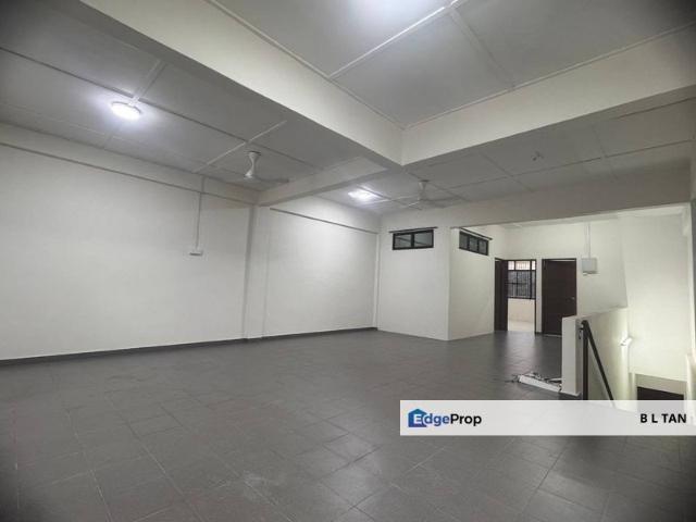 Shop for rent in Bukit Ledang, Johor