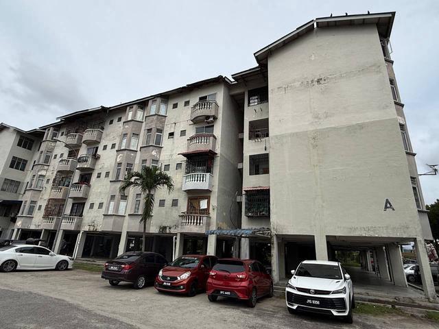 Flat for sale in Bukit Ledang, Johor