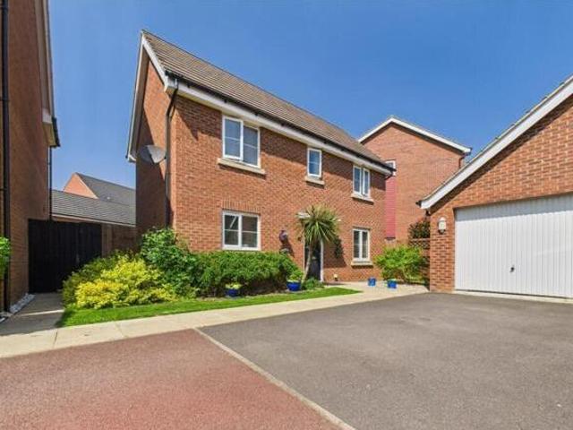 House for sale in Hampton Green, Cambridgeshire