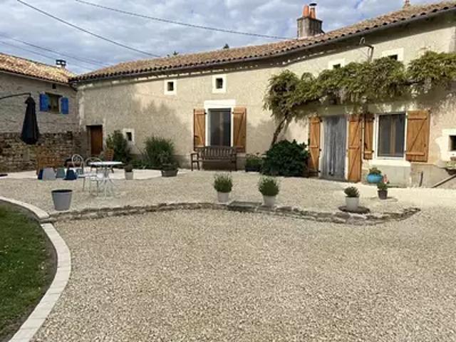 Maison vente à Niort, Limalonges