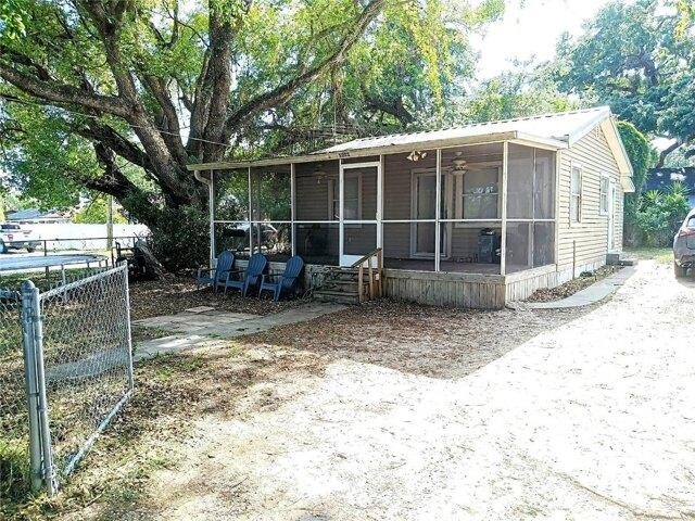 House for sale in Seffner