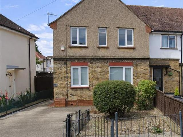 Studio for rent in Yiewsley, Greater London