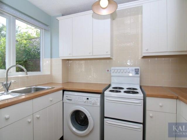 Apartment for rent in Poplars, Shephall