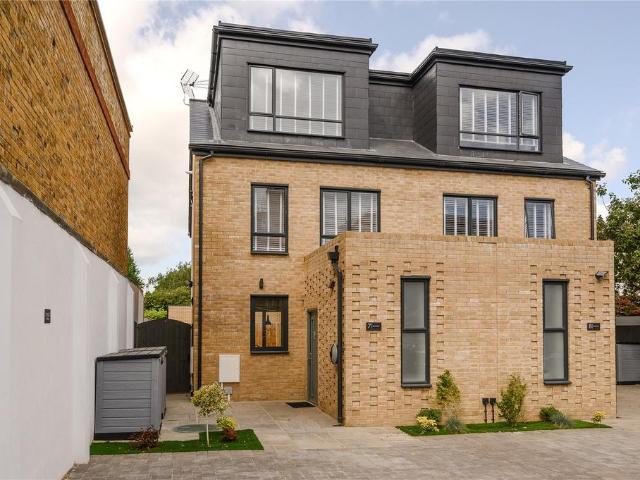 House for rent in New Malden, Greater London