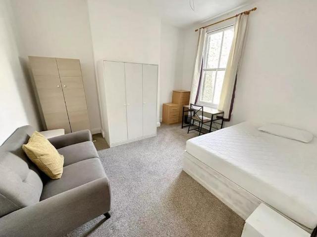 Apartment for rent in Shepherd's Bush, Greater London