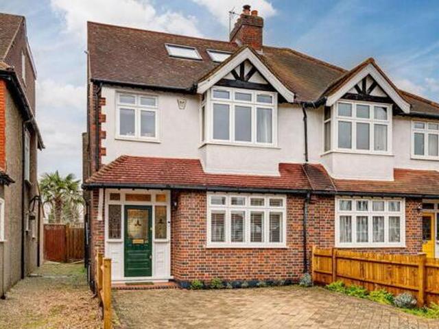 House for sale in Royal Borough of Kingston upon Thames, Greater London