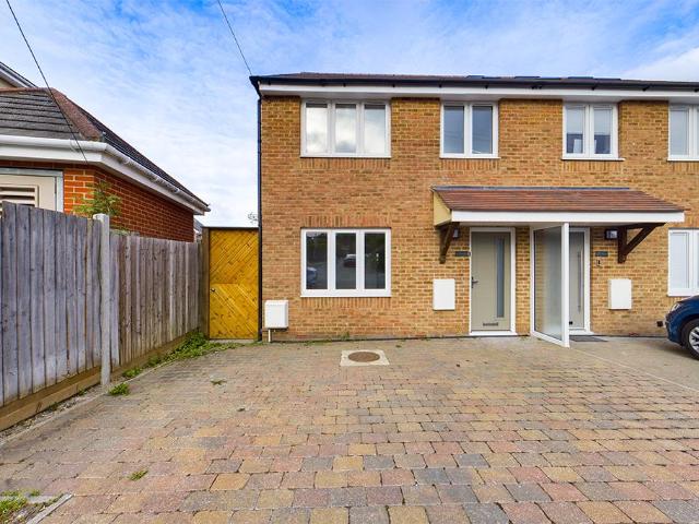 House for rent in Eastcote, Greater London