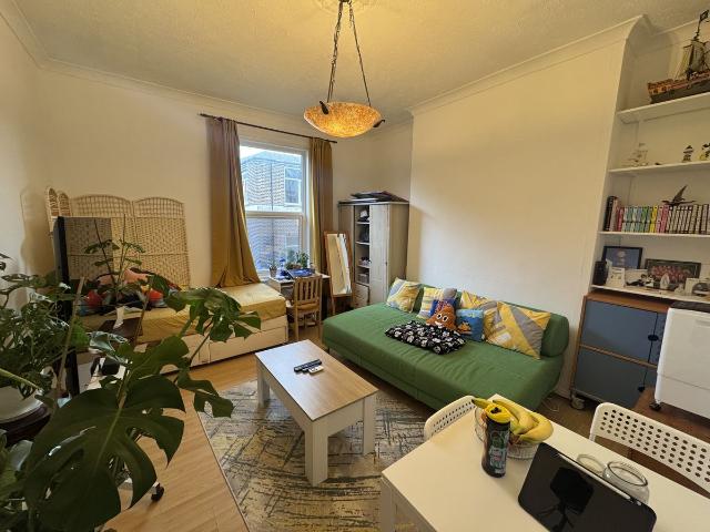 Apartment for rent in Royal Wells Park, Tunbridge Wells