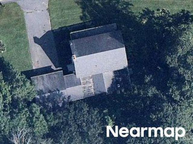 House for sale in Lakeville