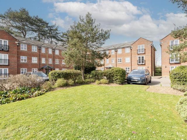 Apartment for rent in Napsbury Park, St Albans