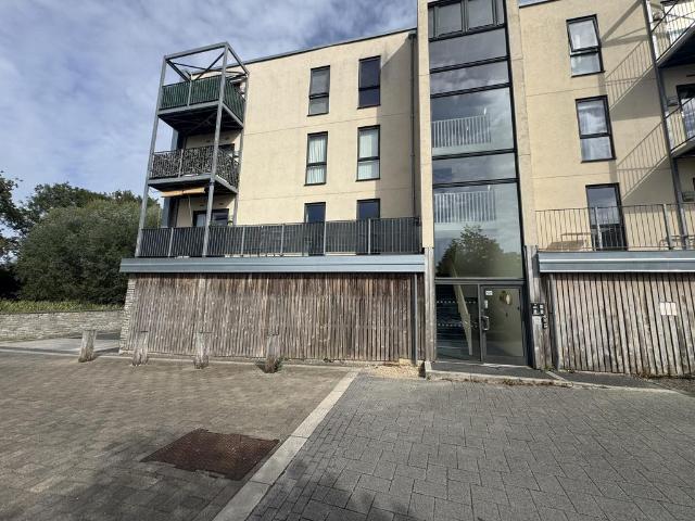 Apartment for rent in Street, Somerset