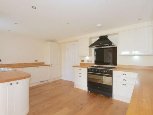House for rent in Highfield, The Slade