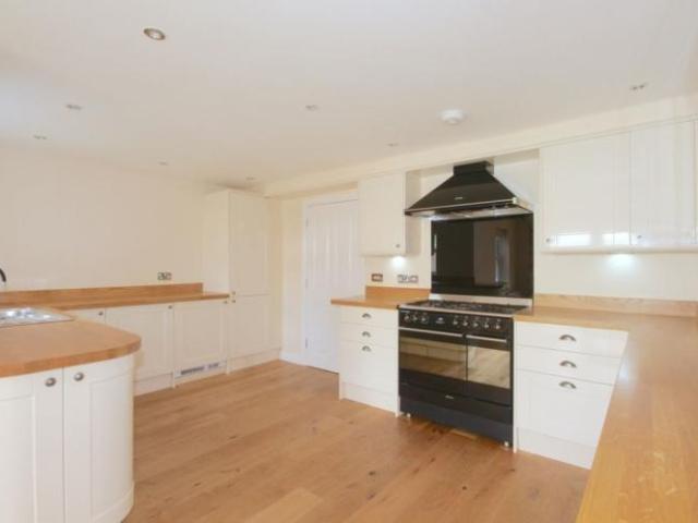 House for rent in Highfield, The Slade
