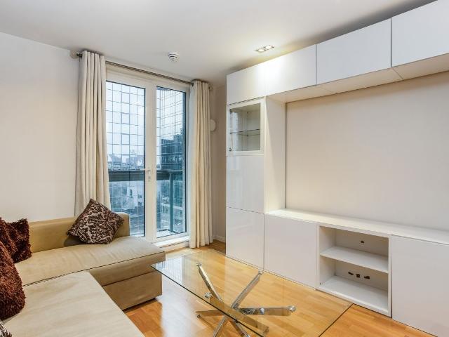 Apartment for rent in Cubitt Town, Greater London