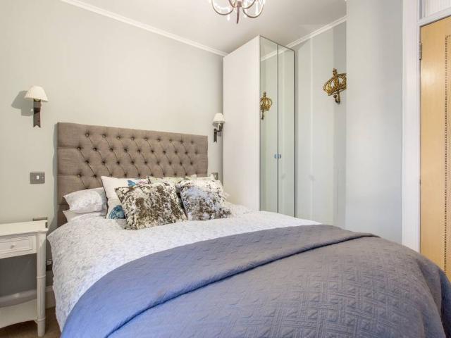 Apartment for rent in Limehouse, Greater London