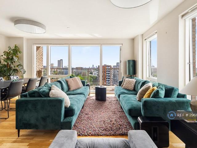 House for rent in Poplar Grove, Greater London
