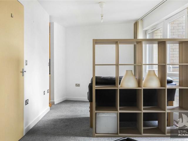 House for rent in Clapton, Greater London