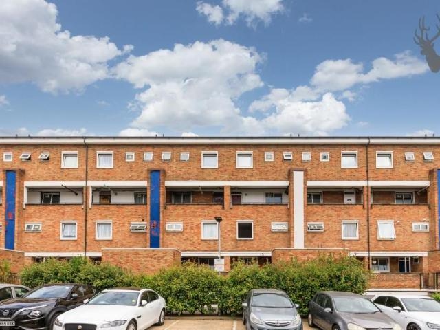 Studio for rent in Limehouse, Greater London