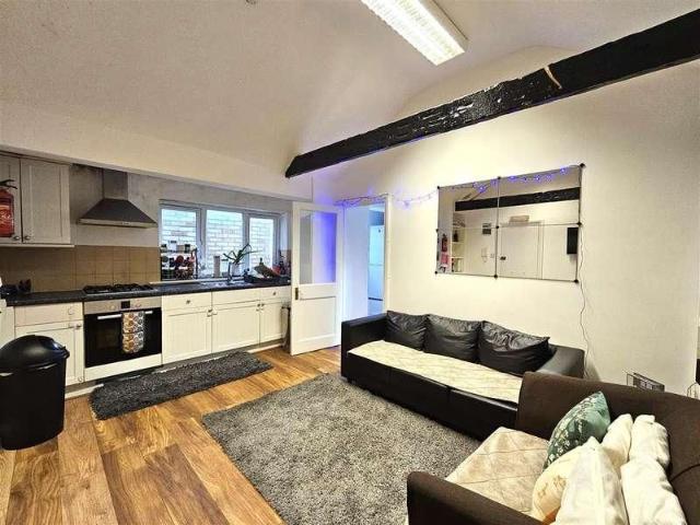 Apartment for rent in Finchley, Isle Of Man
