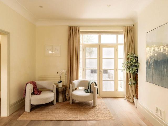 House for rent in Brompton, Greater London