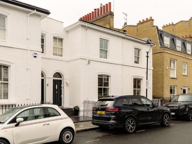 House for rent in Brompton, Greater London