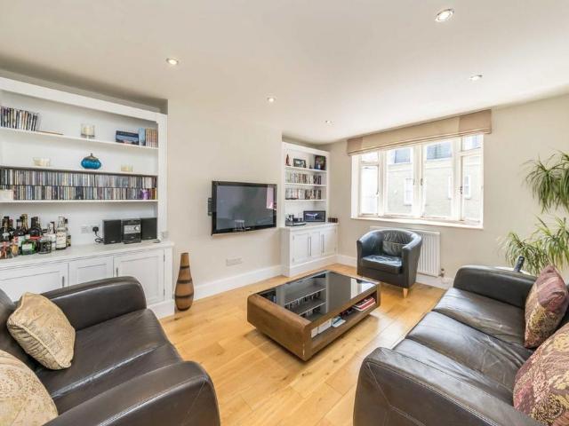House for rent in Brompton, Greater London