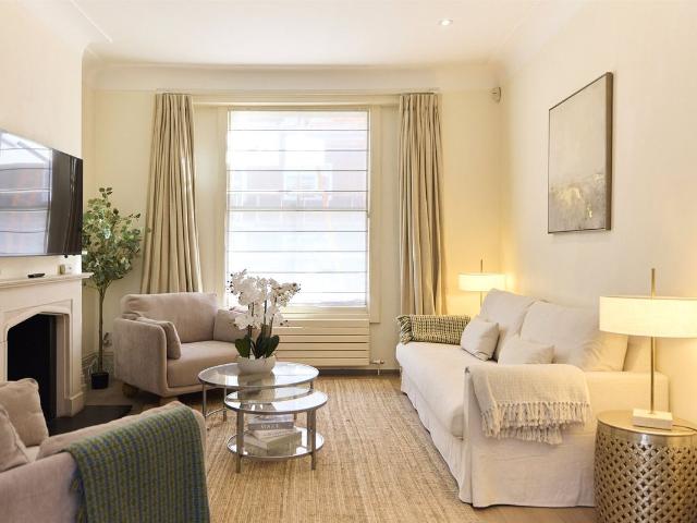 Apartment for rent in Brompton, Greater London