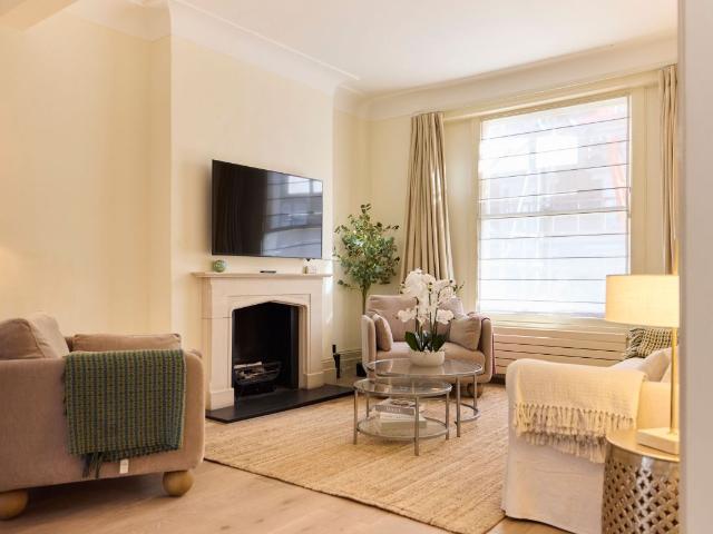 House for rent in Brompton, Greater London