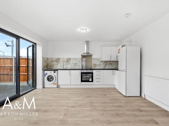 Apartment for rent in Chigwell, Epping