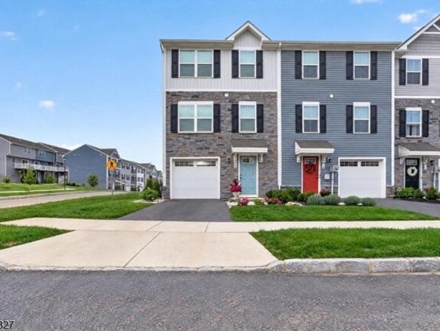 House for sale in Washington Township, Warren County