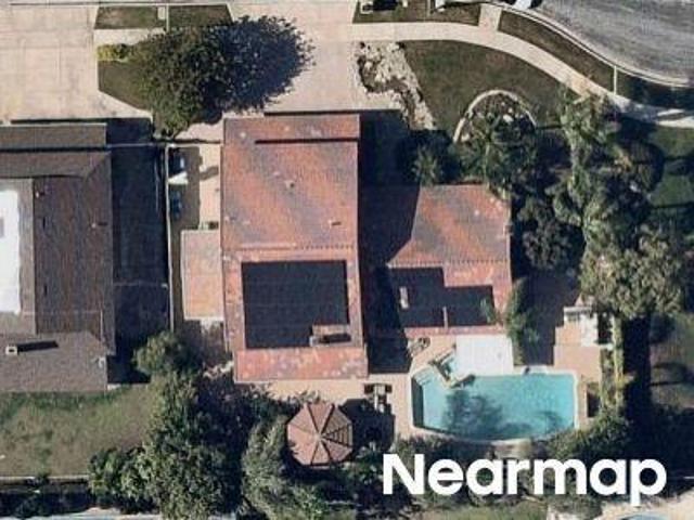 House for sale in Santa Ana