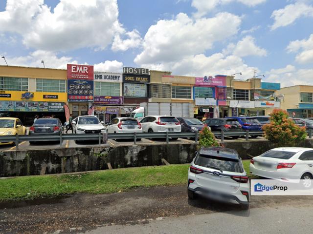 Shop for rent in Kajang, Langat