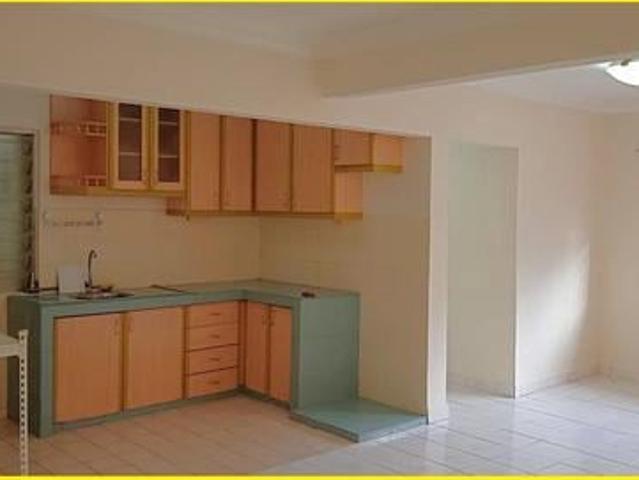 Apartment for sale in Petaling, Damansara Damai