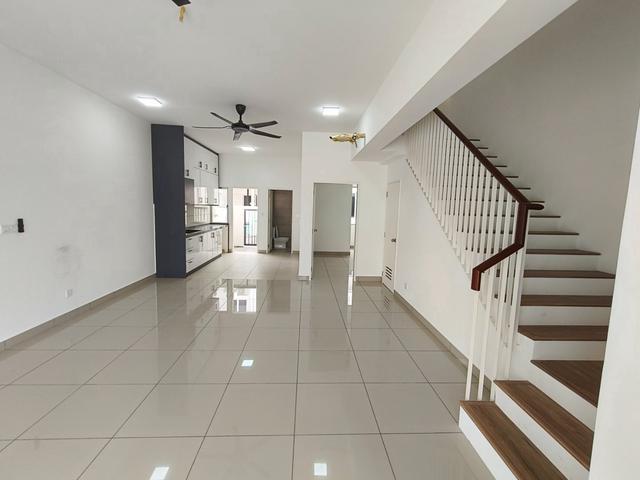 Terraced House for sale in Tanjong Sepat, Selangor