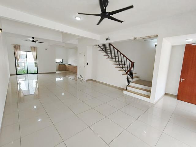 Terraced House for rent in Tanjong Sepat, Selangor
