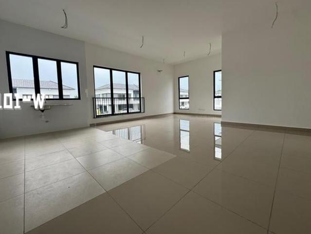 Townhouse for rent in Petaling, Alam Impian