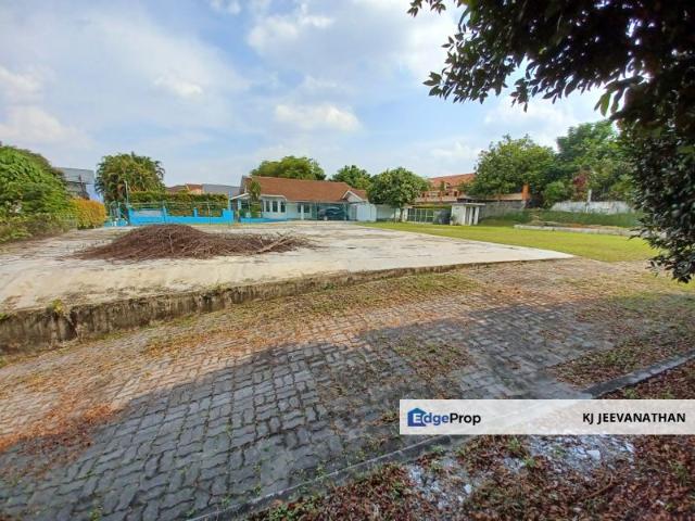Shop for sale in Petaling, Damansara Damai