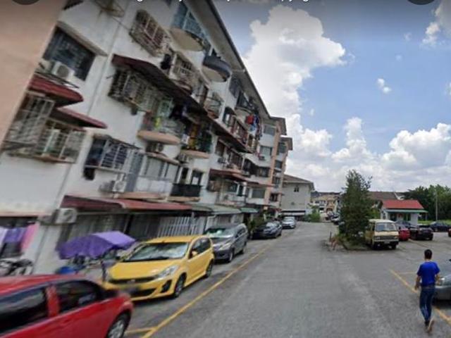Apartment for sale in Kajang, Langat