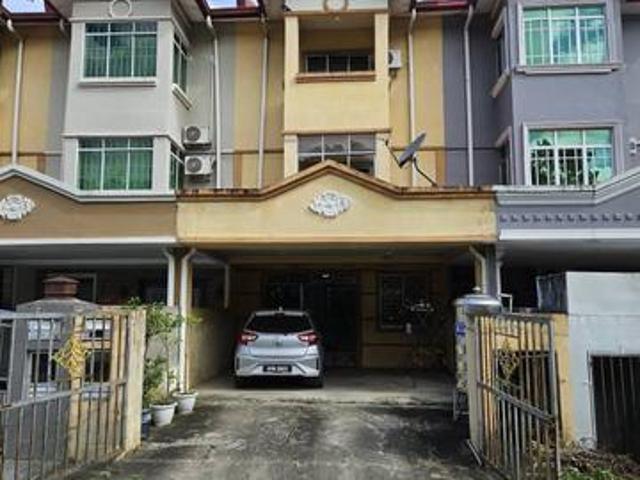Terraced House for sale in Kiansom Country Heights, Bahagian Pantai Barat