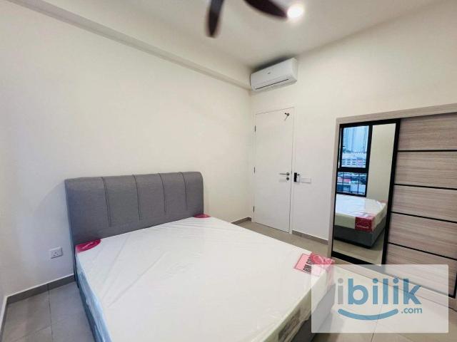 Room for rent in PJU 6, Petaling Jaya