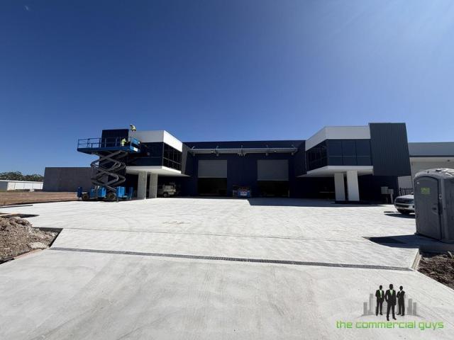 Warehouse for rent in Toombul, Queensland