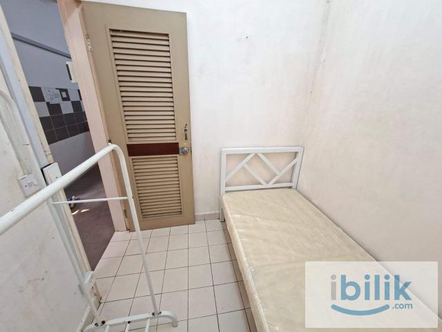 Room for rent in Seksyen U13, Shah Alam