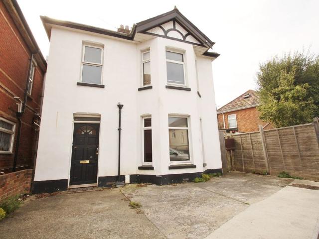 Apartment for rent in Moordown, Bournemouth