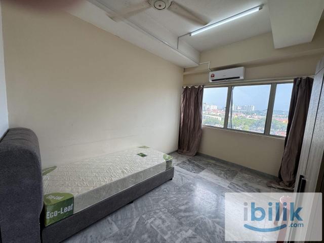Room for rent in Petaling, Damansara Damai